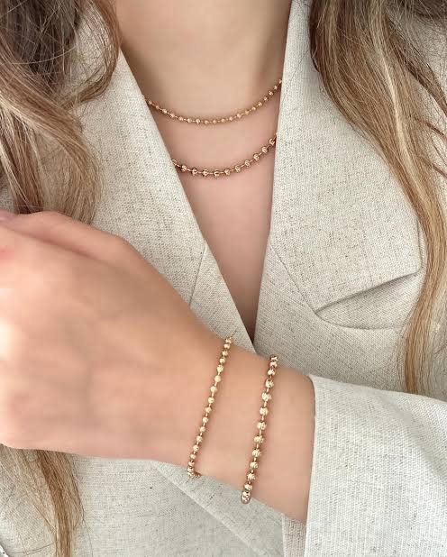 ست شیک گردنبند و دستبند توپی بانوان