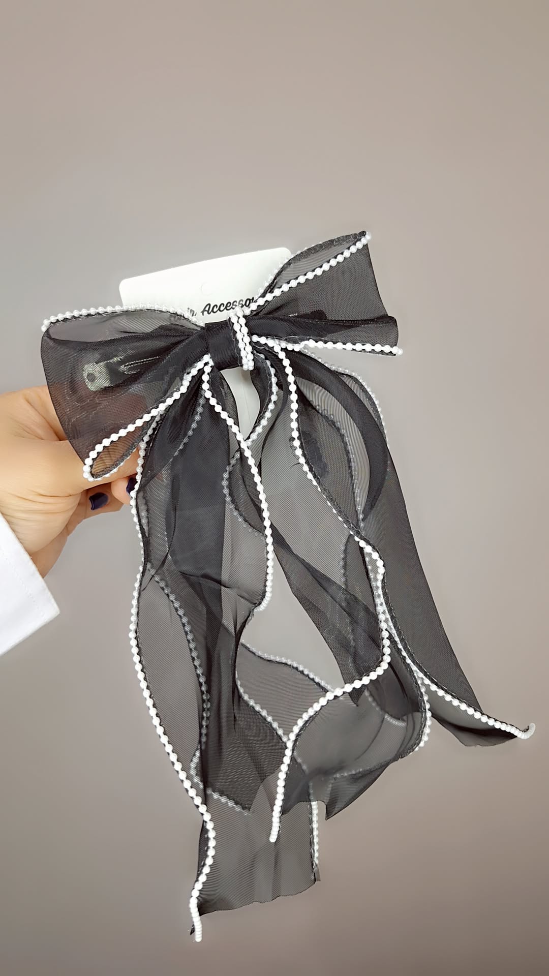 گیره فرانسوی پاپیون حریر مرواریددوزی – مدل دنباله کرلی و ایستایی جذاب