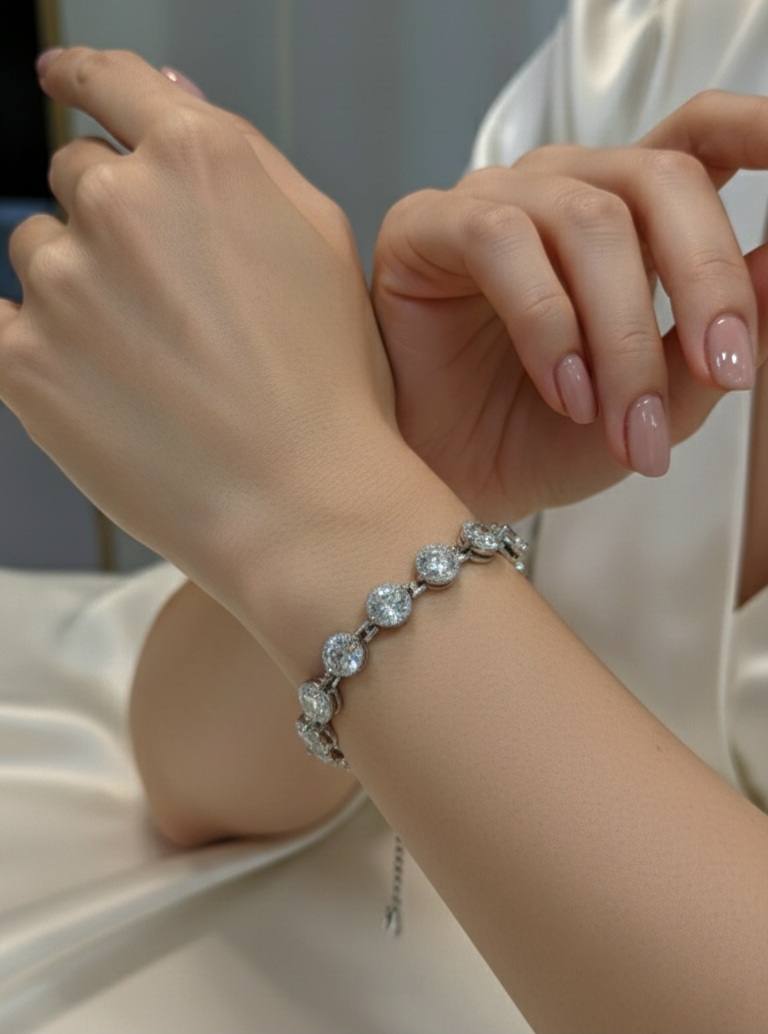 دستبند نگین جواهری استیل با قفل کتابی | درخشان و چشمگیر